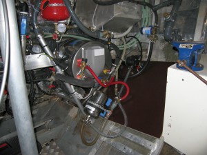 Motorraum nach Austausch des 80 L Boiler gegen 24 L Boiler